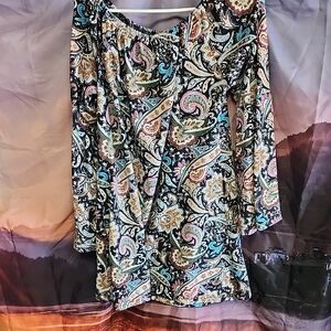 WinWin Multicolor Paisley Long Sleeve Top